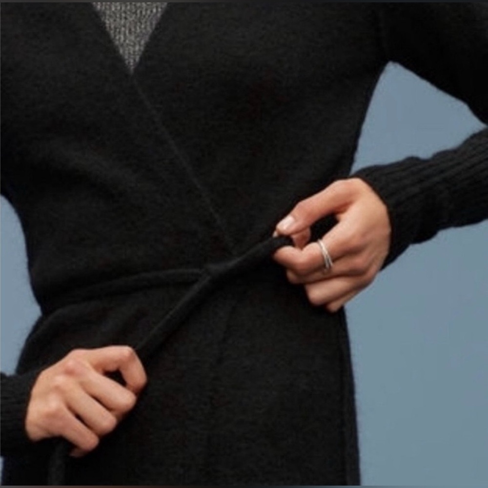 Wilfred Free Aritzia Black Wool Alpaca Wrap Ballet Sweater Small - Picture 2 of 9